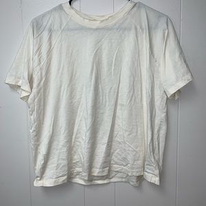 Off White Cropped Tee